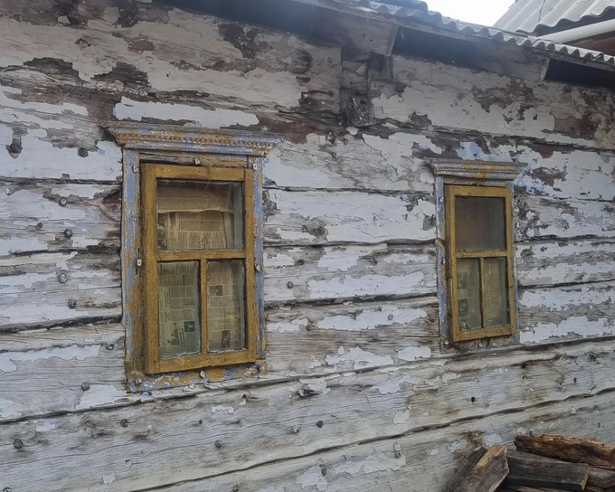 Повезло обрести старинный летний дом из карбасных досок.